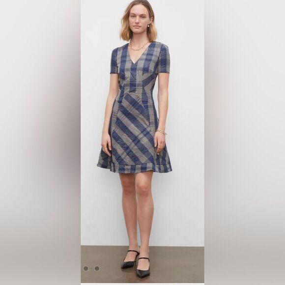 NWT Club Monaco Plaid Seamed V-Neck Dress size 6 - Picture 1 of 13